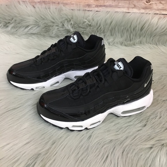 Nike Women’s Air Max 95 Special Edition Premium - Picture 4 of 8